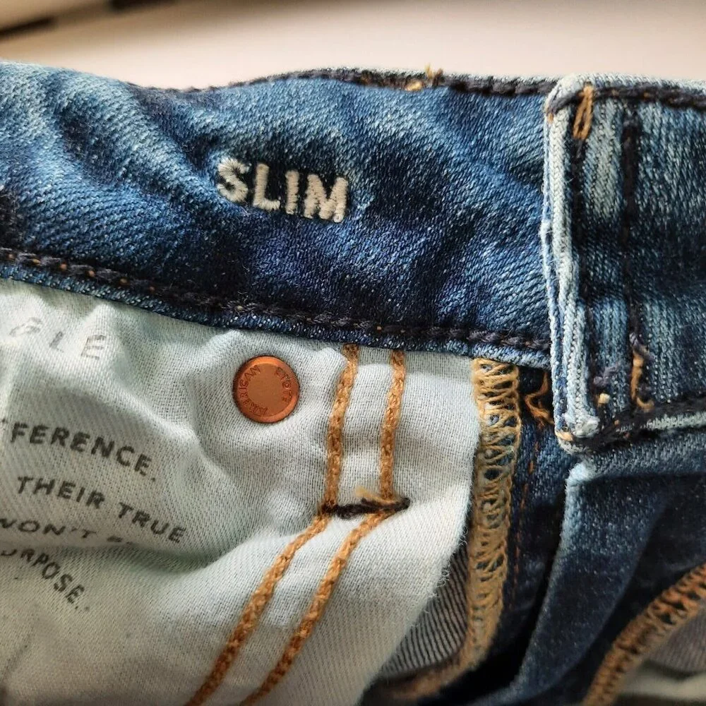 American Eagle Jeans Mens 31x30 Next Level Airflex Slim‎ Distressed Patched Rips